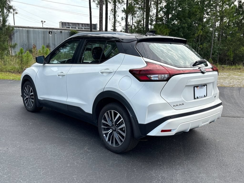 2022 Nissan Kicks SV