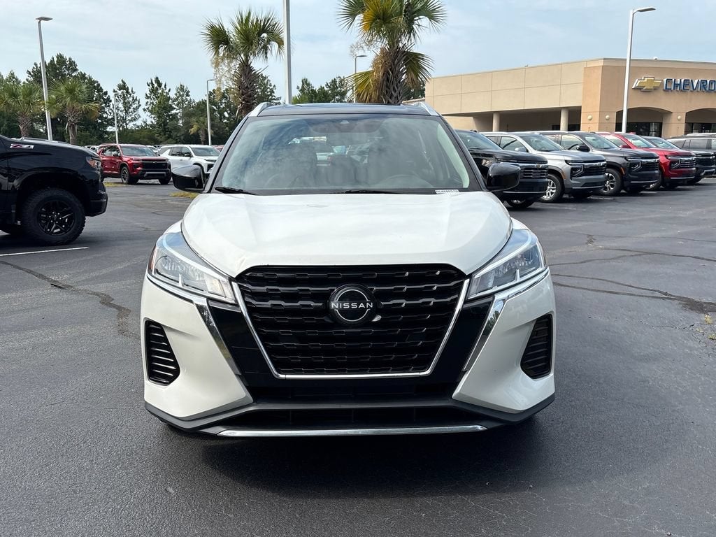 2022 Nissan Kicks SV