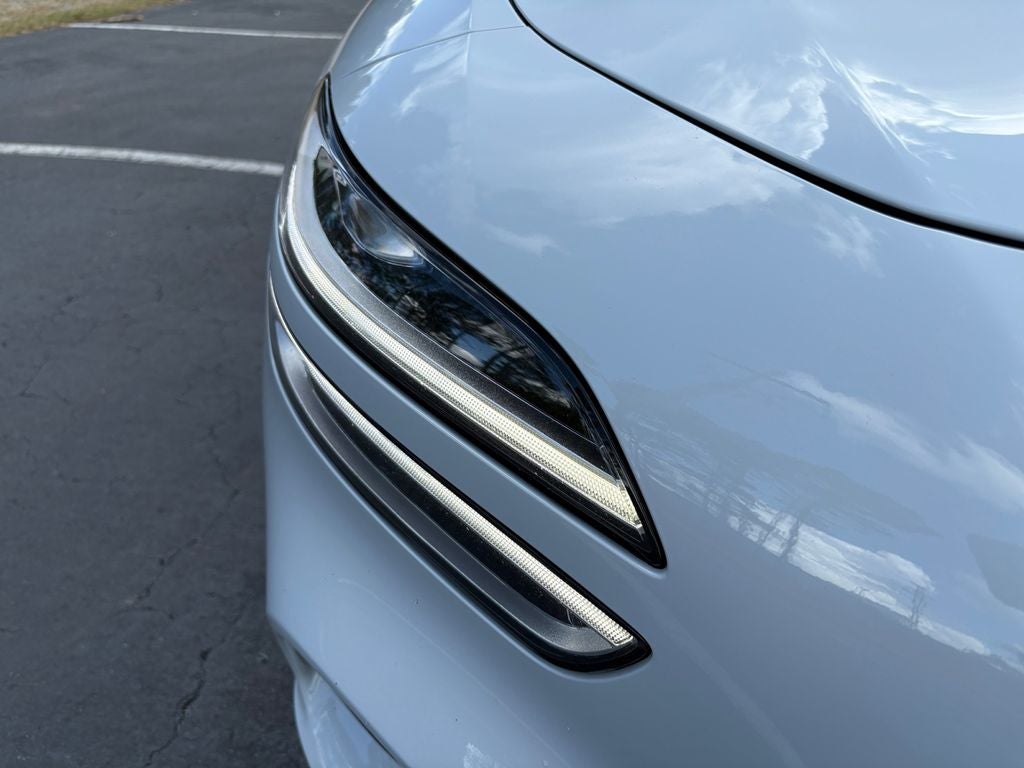 2022 Genesis G70 2.0T