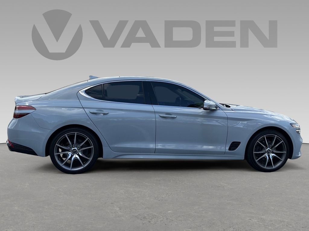 2022 Genesis G70 2.0T
